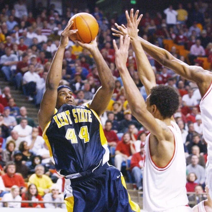Antonio Gates shoots in a Kent State basketball uniform